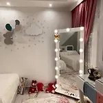 شقة بعباس العقاد