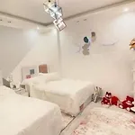 شقة بعباس العقاد